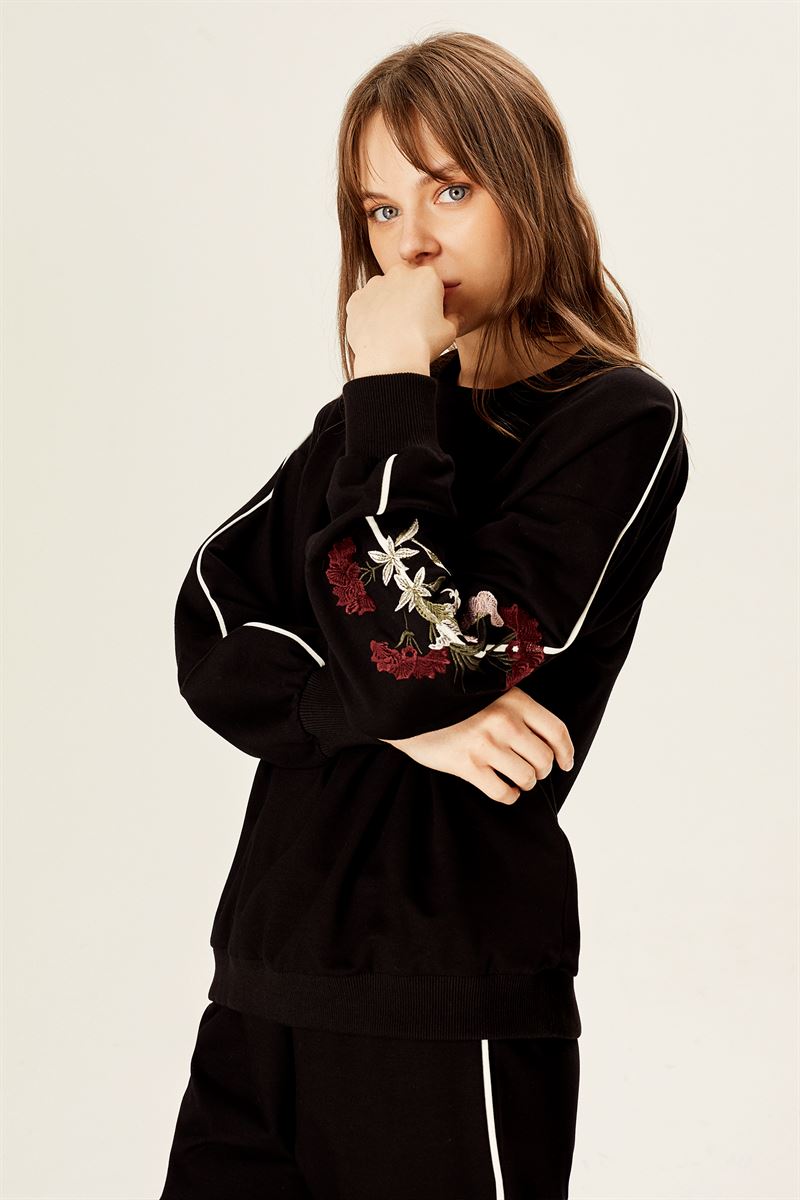 Nakışlı Sweatshirt