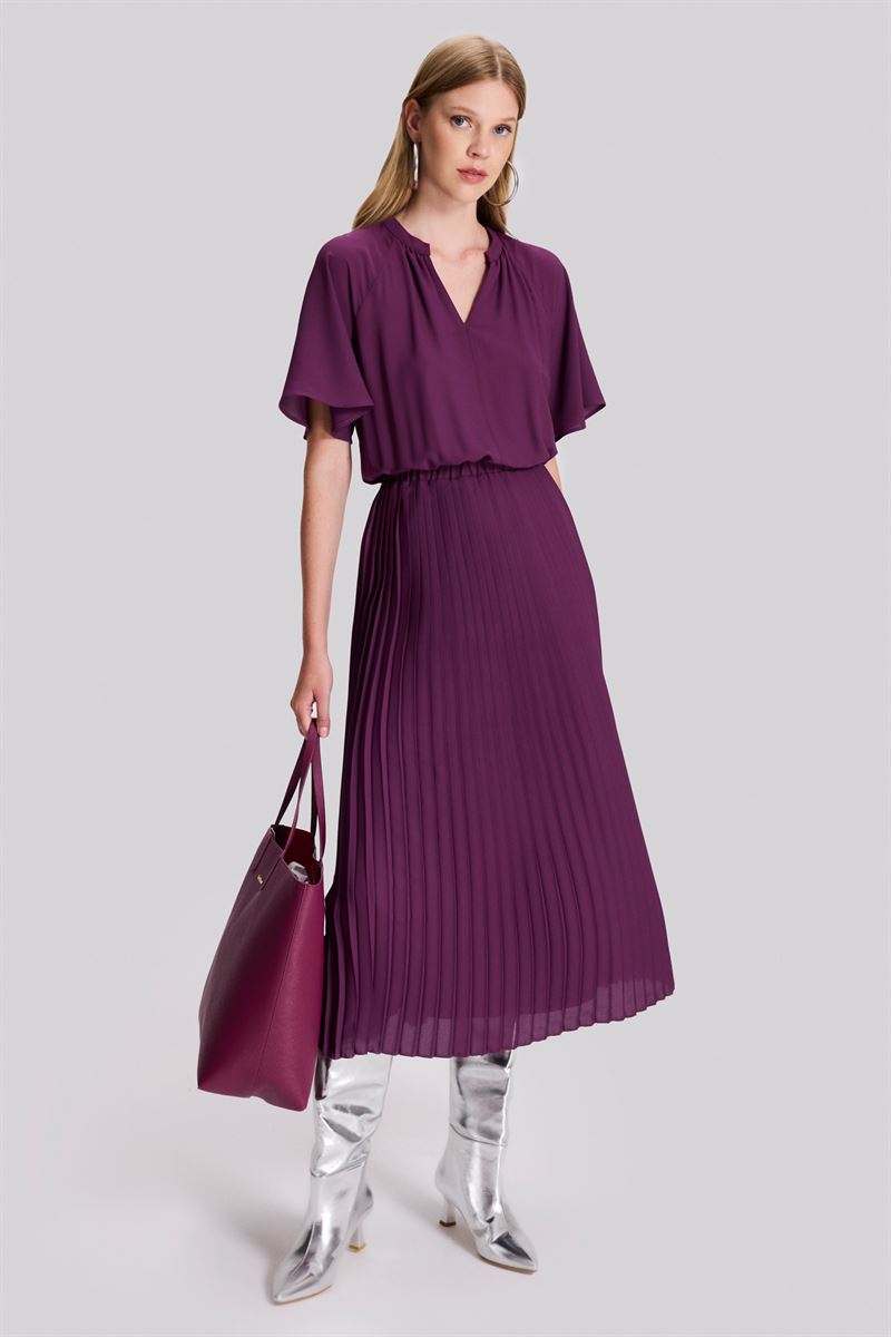 Piliseli Melek Kollu Midi Boy Elbise