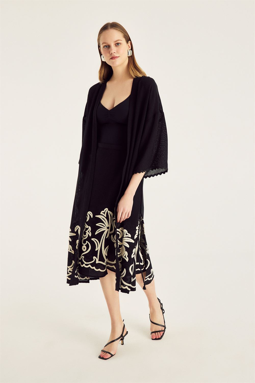 Nakışlı Siyah Kimono