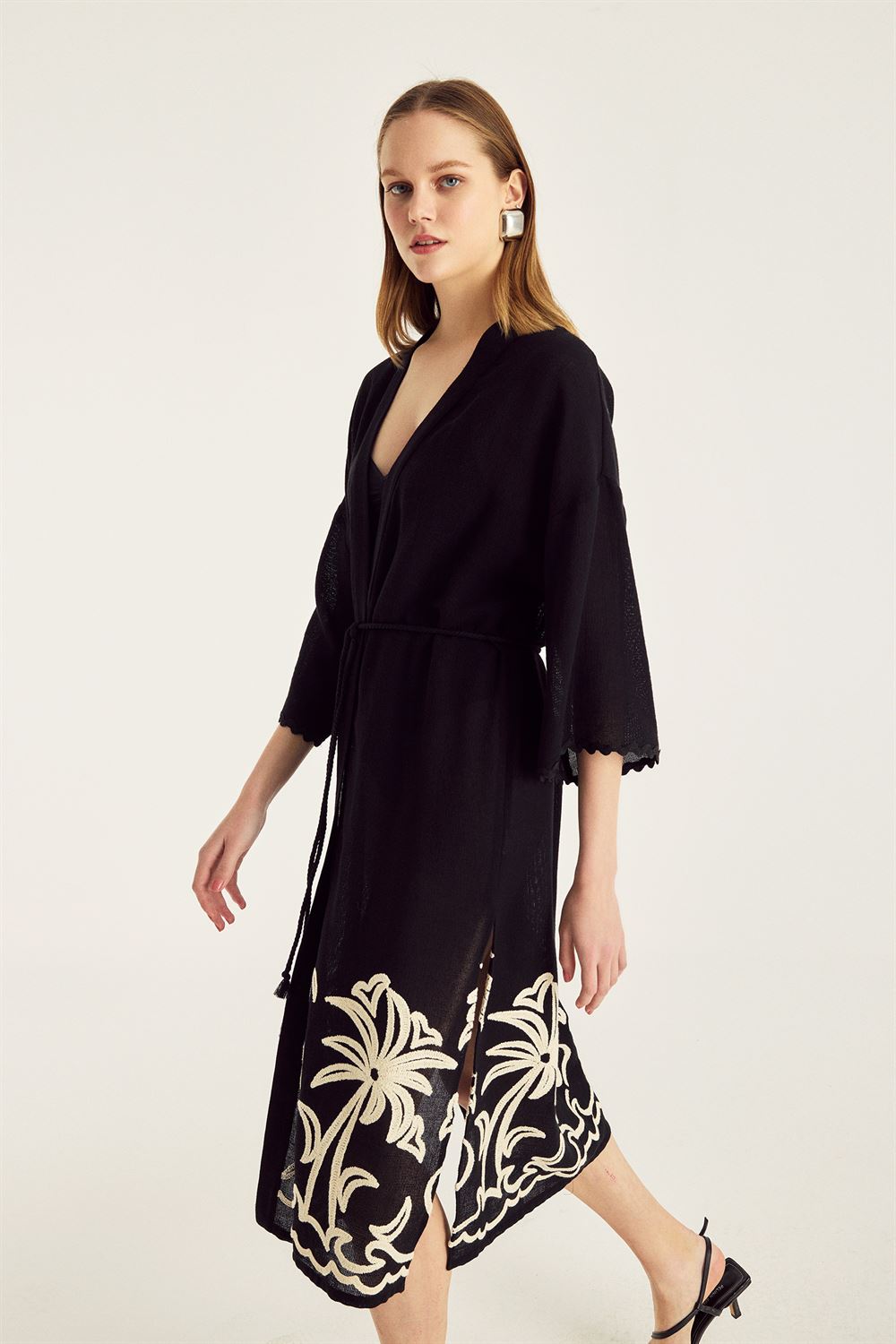 Nakışlı Siyah Kimono