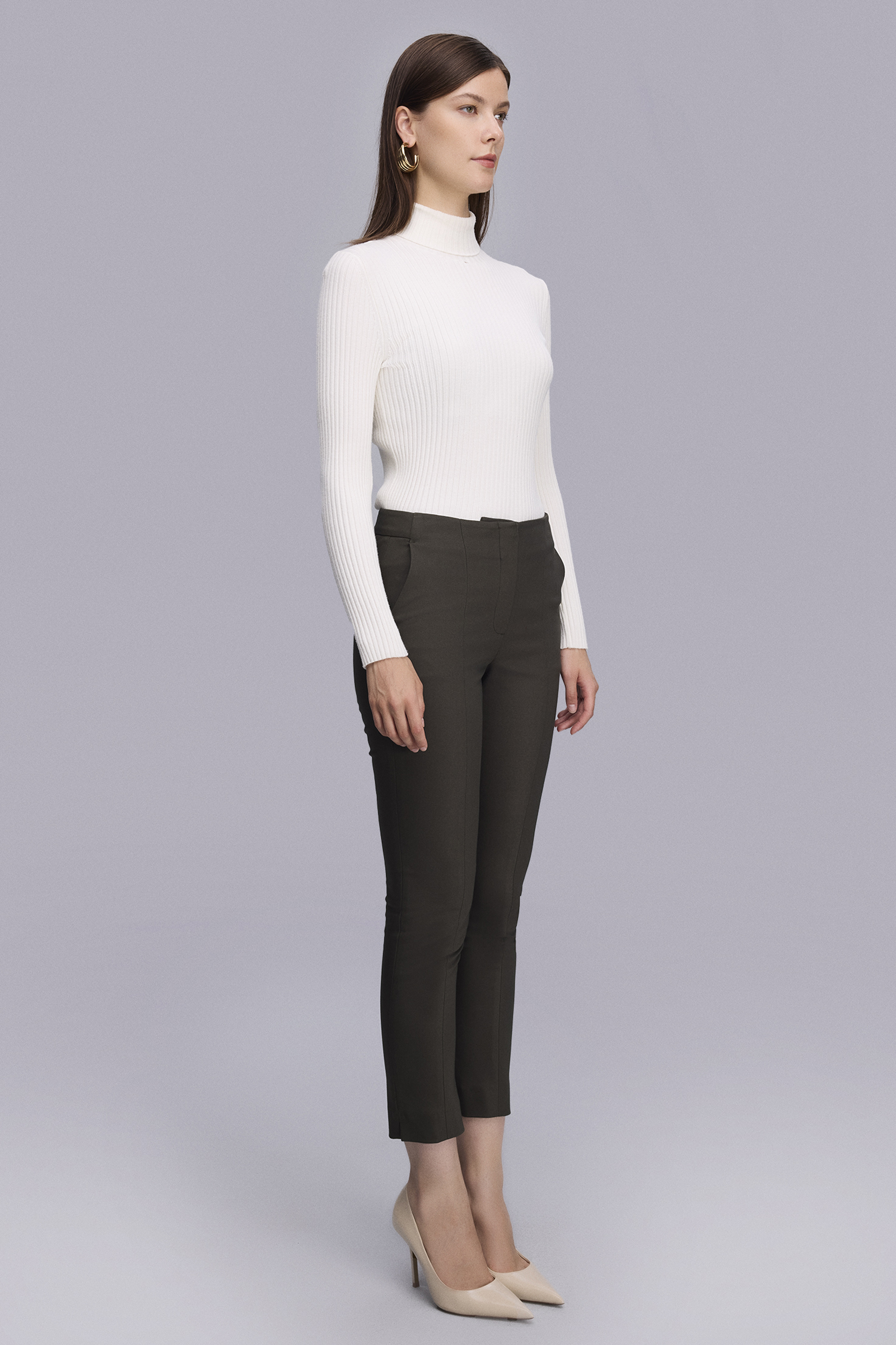 Önü Kesikli Klasik Haki Pantolon Önü Kesikli Klasik Haki Pantolon