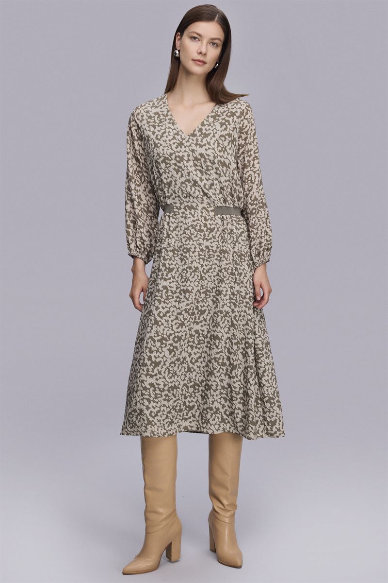 Beli Lastik Detaylı Desenli Midi Boy Elbise