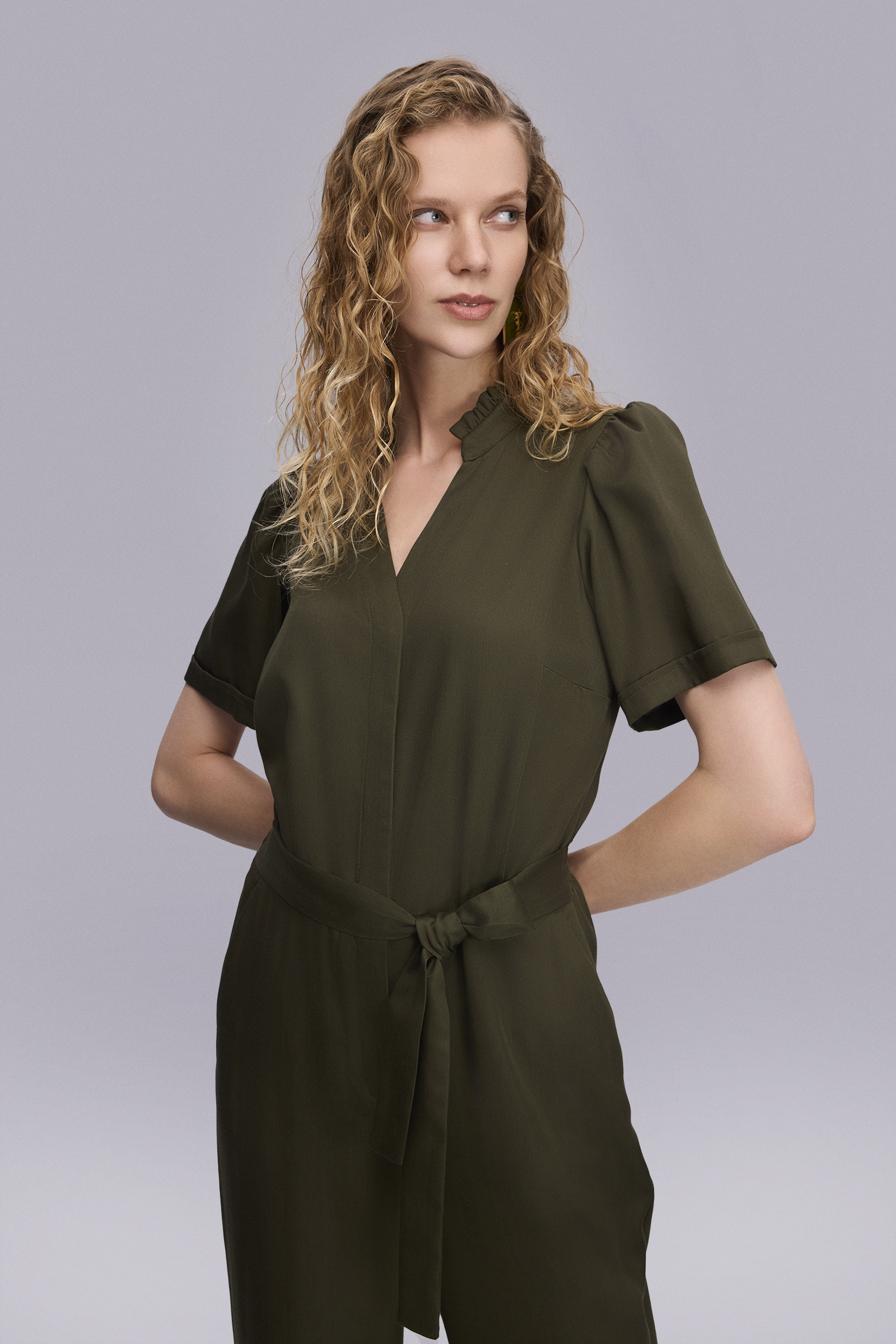 Yarım Kollu Haki Spor Tulum Yarım Kollu Haki Spor Tulum