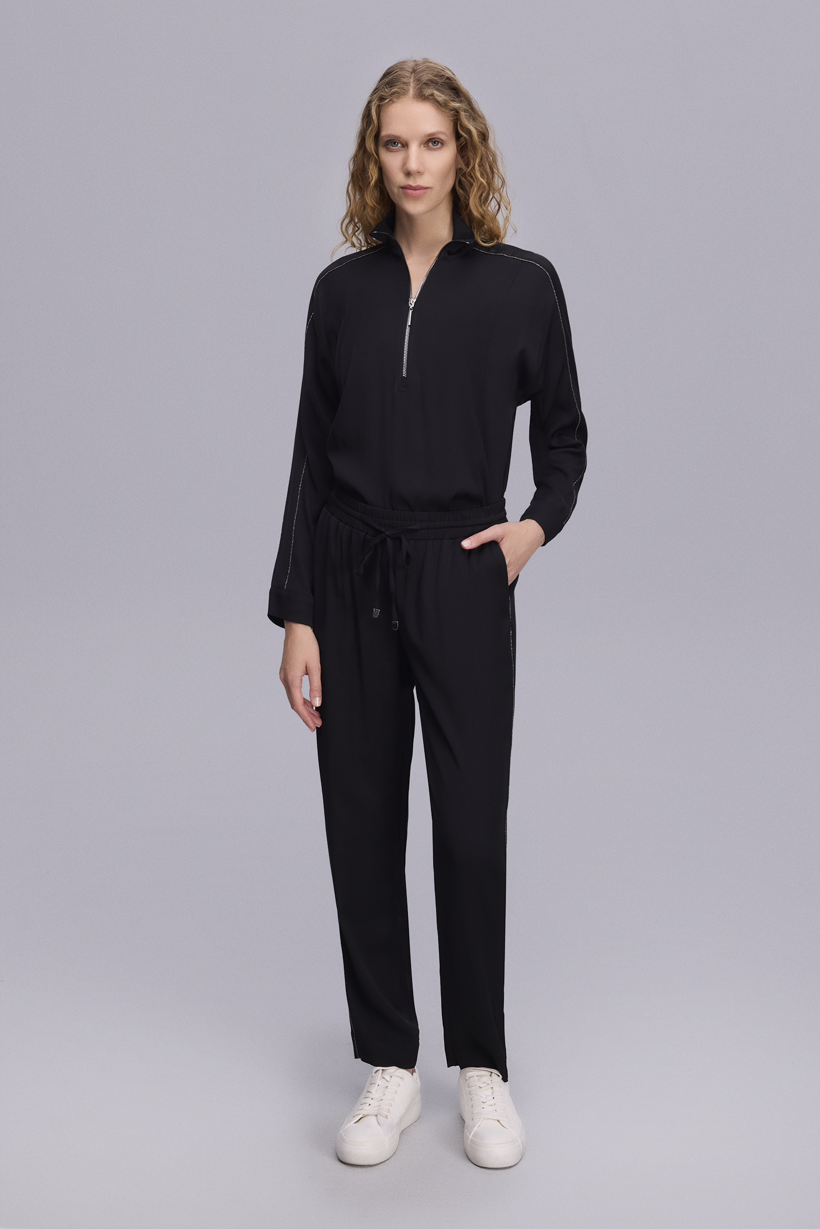 Beli Lastikli Siyah Havuç Pantolon Beli Lastikli Siyah Havuç Pantolon