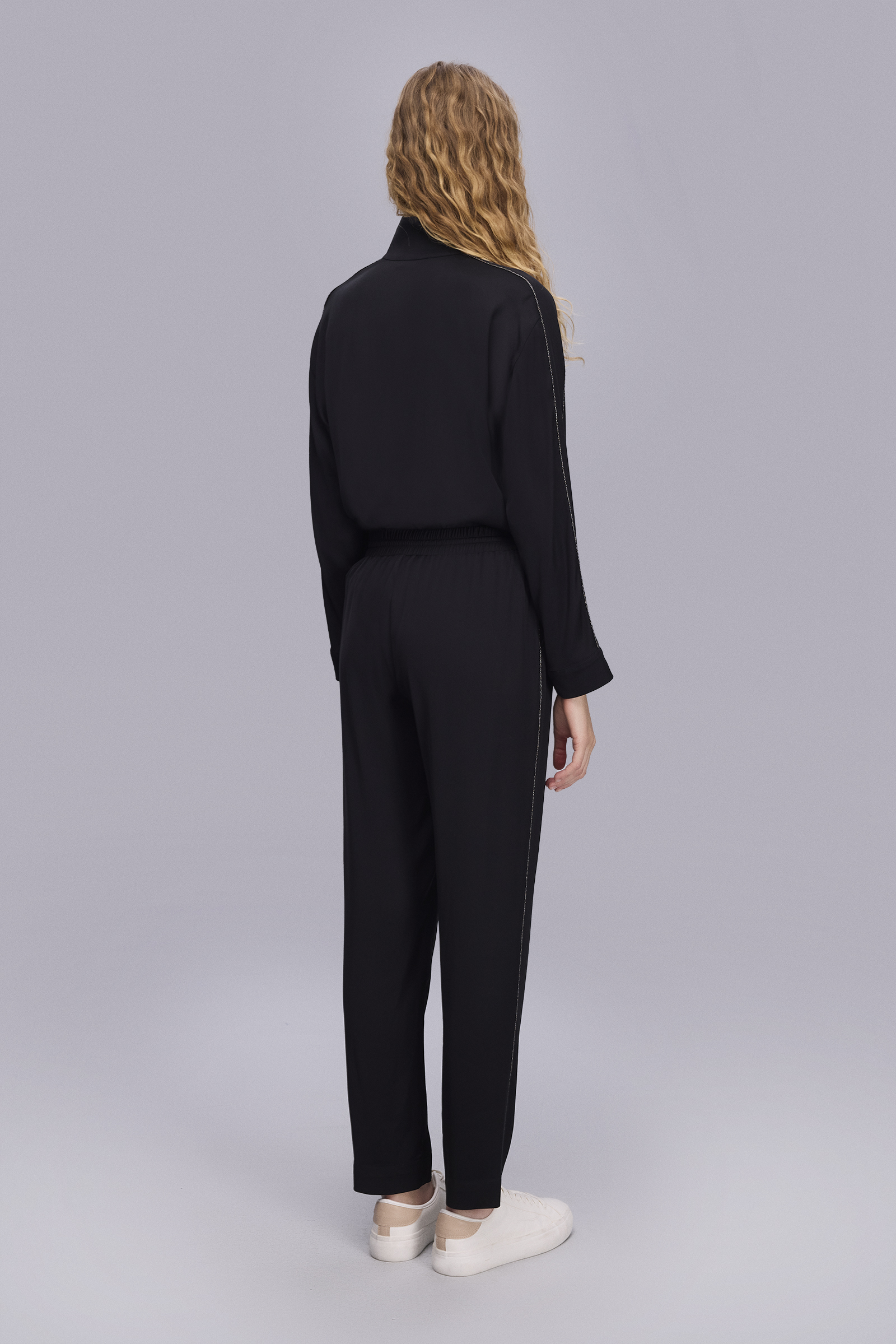 Beli Lastikli Siyah Havuç Pantolon Beli Lastikli Siyah Havuç Pantolon