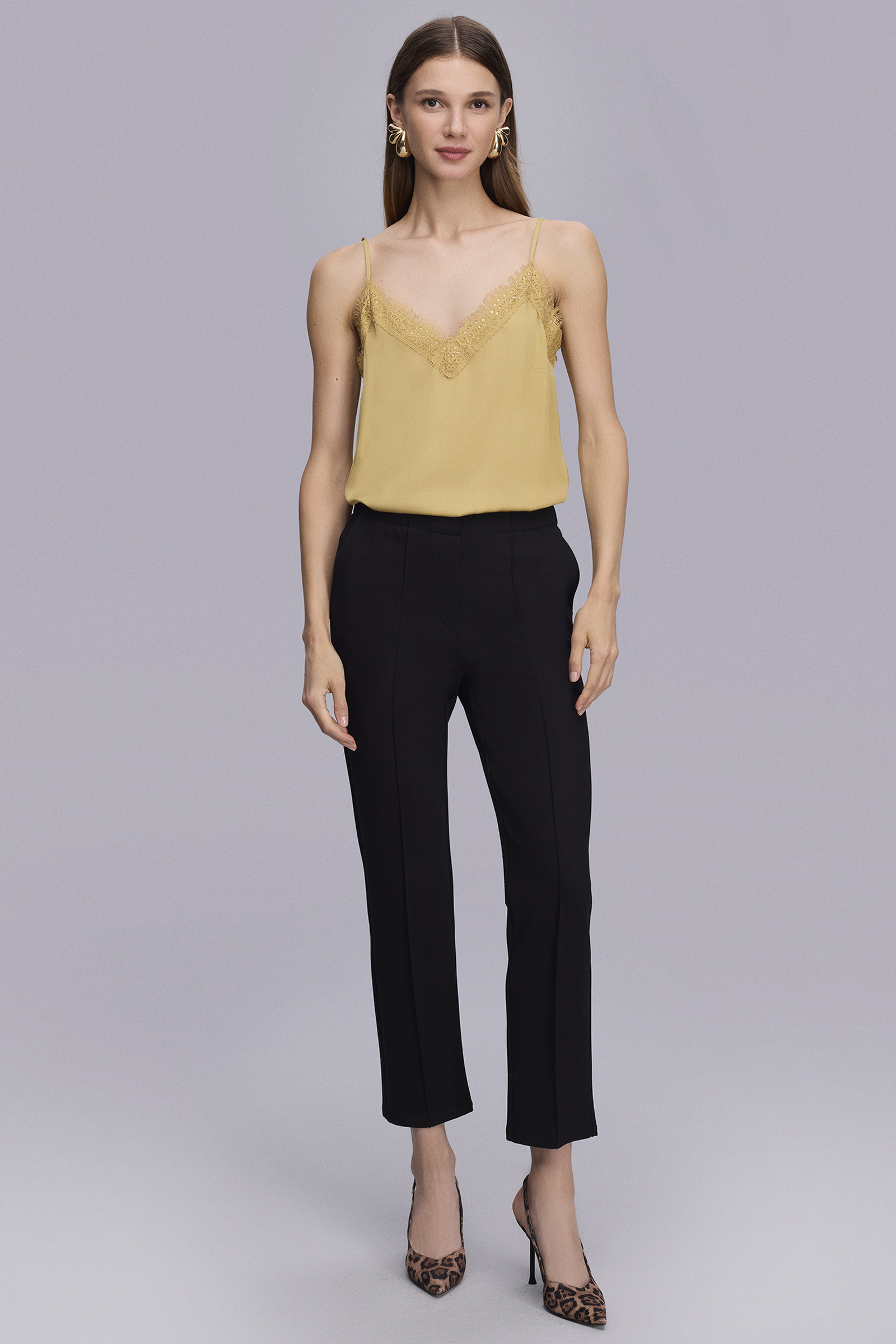 Önü Dikişli Siyah Örme Pantolon Önü Dikişli Siyah Örme Pantolon