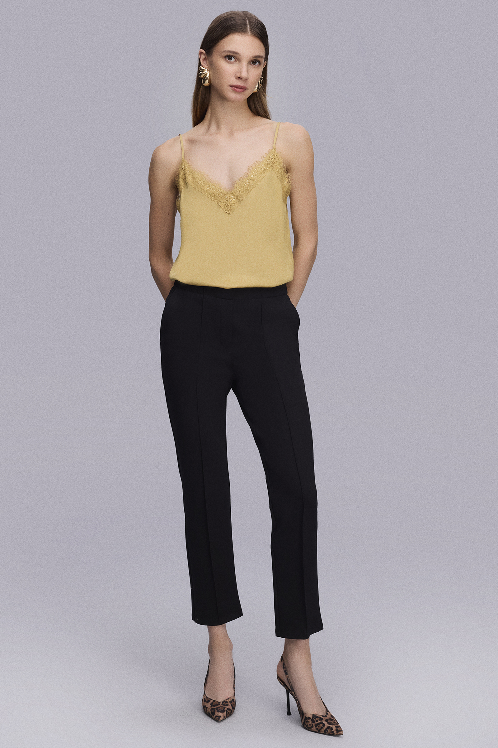 Önü Dikişli Siyah Örme Pantolon Önü Dikişli Siyah Örme Pantolon