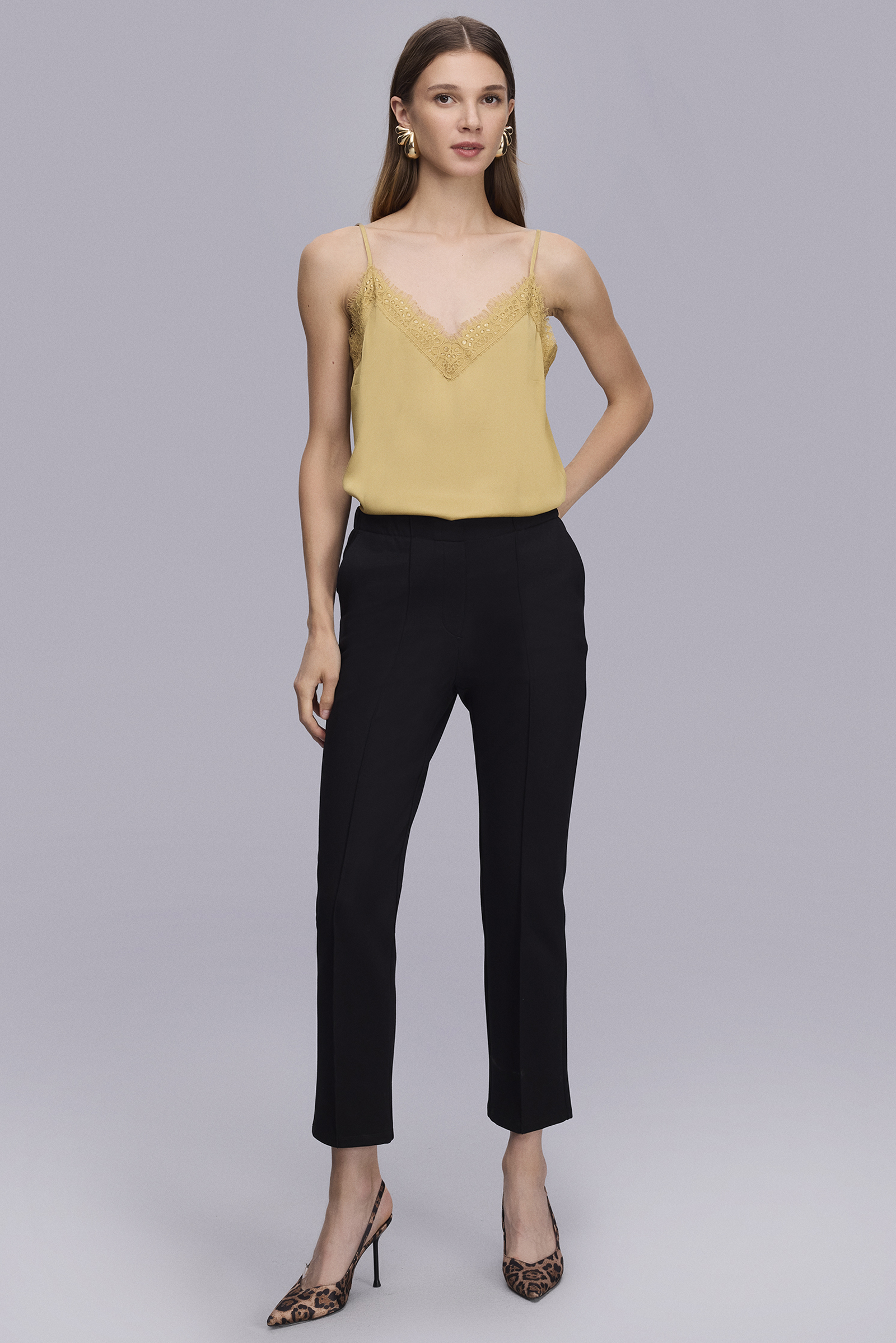 Önü Dikişli Siyah Örme Pantolon Önü Dikişli Siyah Örme Pantolon