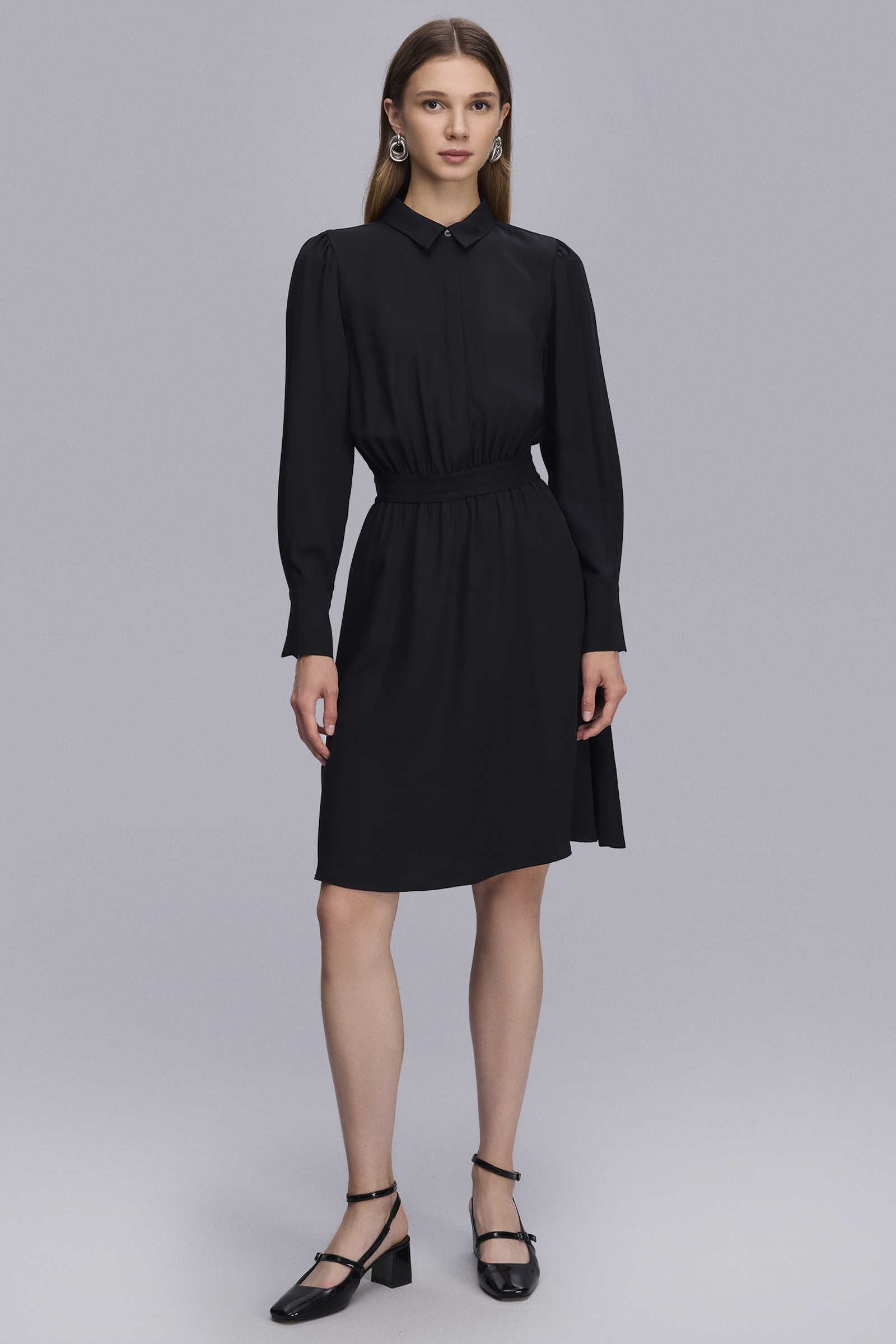 Beli Latik Detaylı Diz Boy Siyah Elbise Beli Latik Detaylı Diz Boy Siyah Elbise