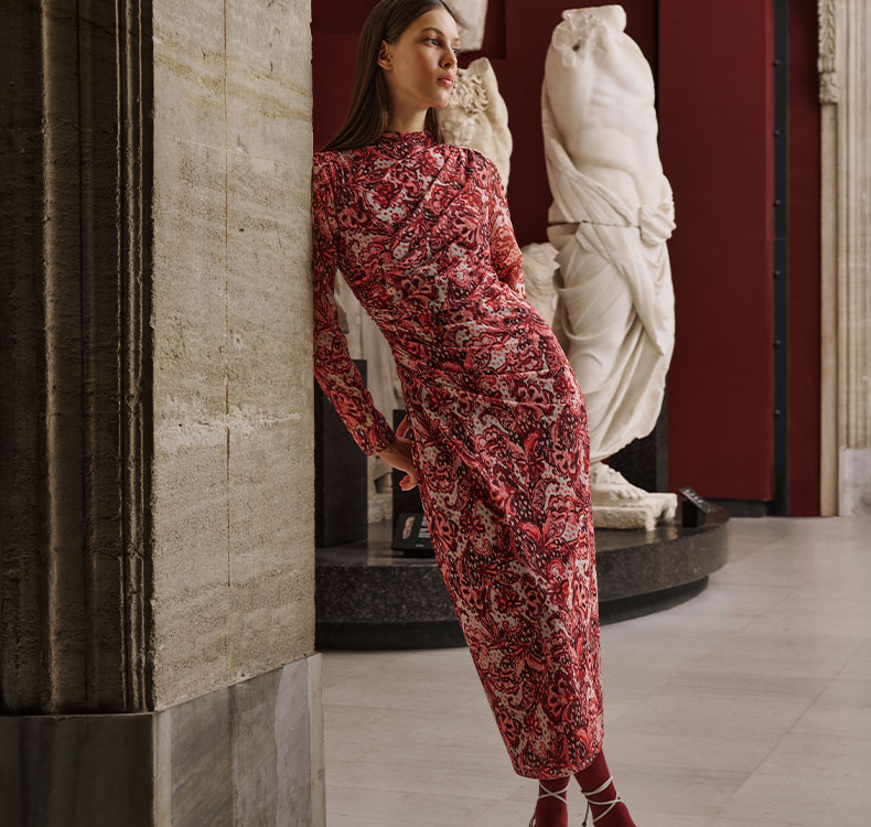 Büzgü Detaylı Şal Desen Uzun Elbise